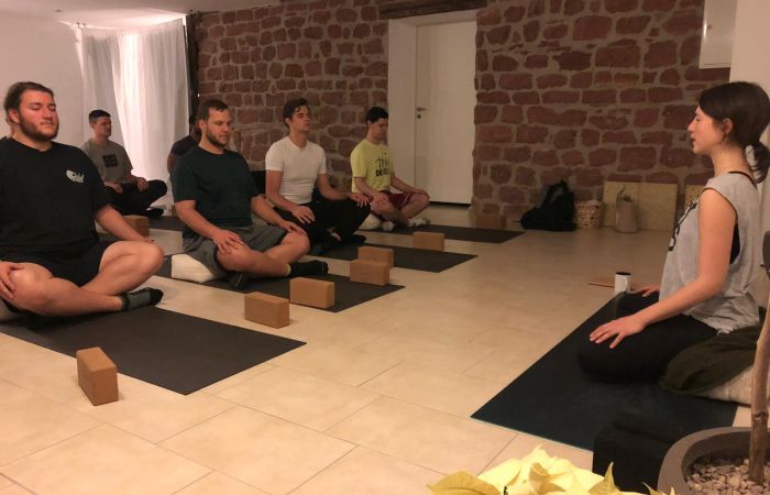 Stampers auf neuem Terrain und Football meets Sweet Karma Yoga