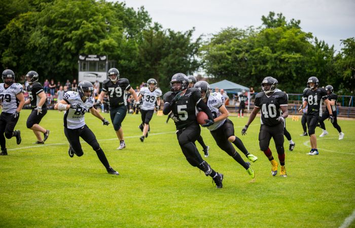 Dreimal Football am Wochenende: Herren mit Sieg gegen Frankfurt!
